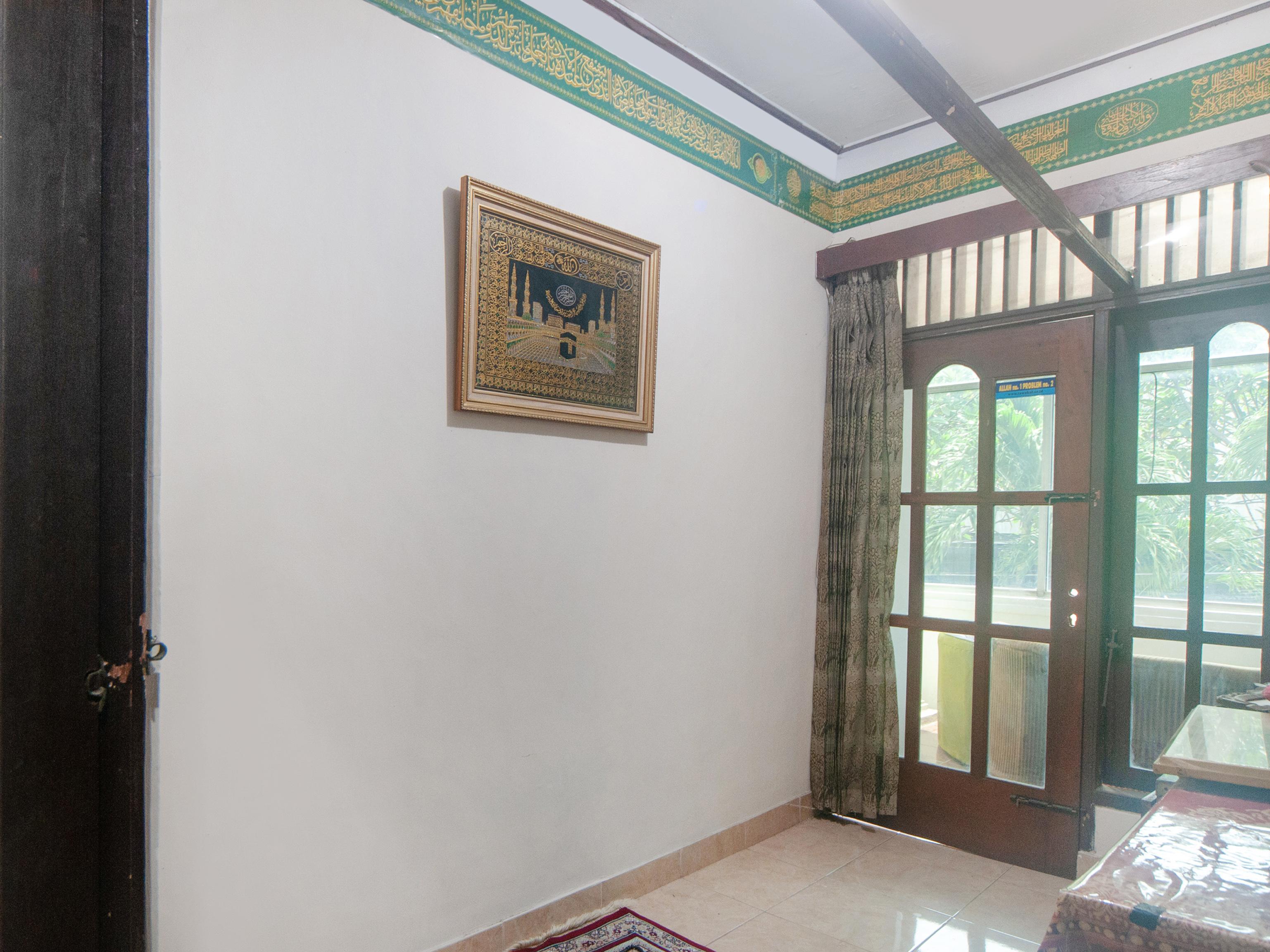 Oyo 2256 Danysa Guesthouse Yakarta Exterior foto